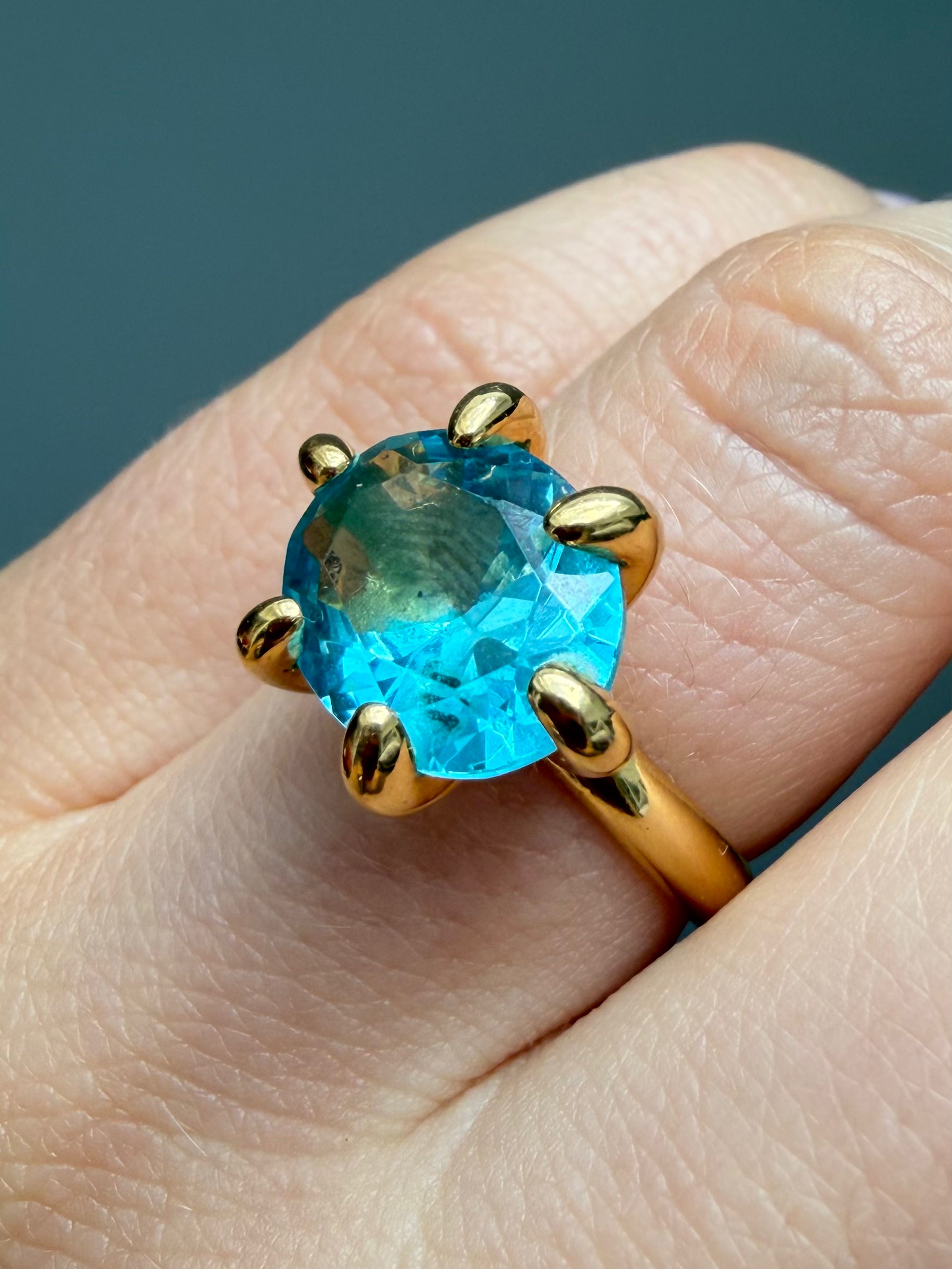 DIVA RING BLUE GOLD