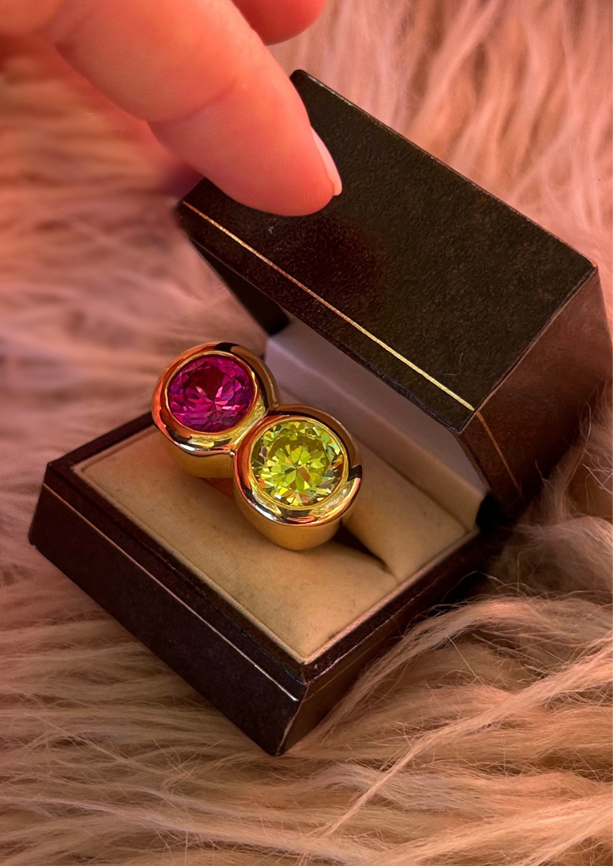 ET RING GOLD